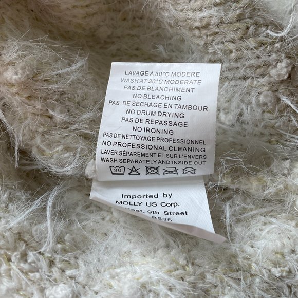 Molly Bracken - White Sweater - Picture 5 of 6